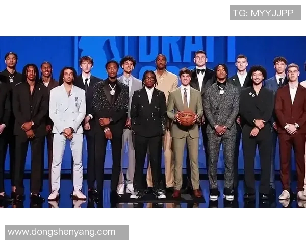 2017年火箭队与76人队激战回顾：一场精彩绝伦的NBA对决分析与亮点总结